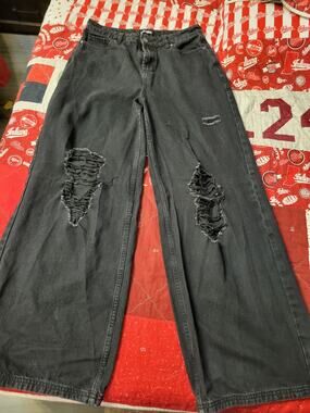 Hot Topic Black Ripped Destroyed High Rise Wide Leg Jeans Size 9 Grunge Goth